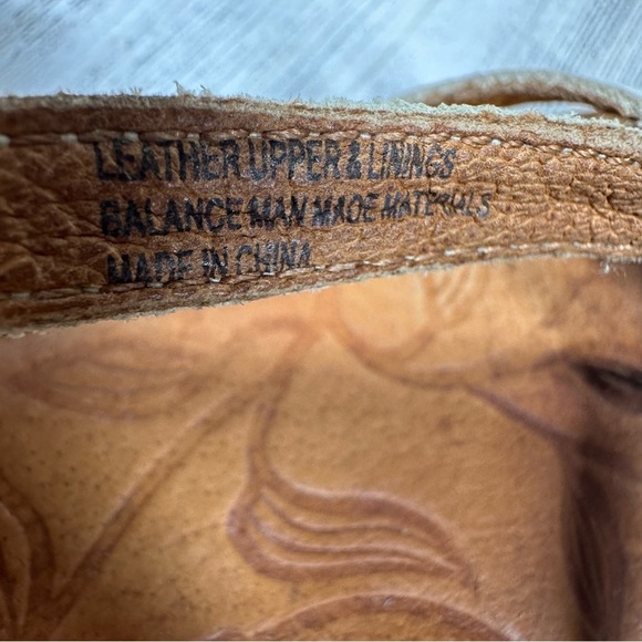 Born Women Mai in White Summer Flat Sandals #510 - Picture 11 of 11